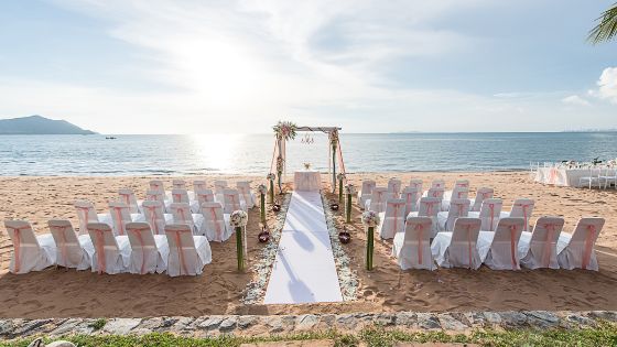 10 Best Things About Beach Weddings